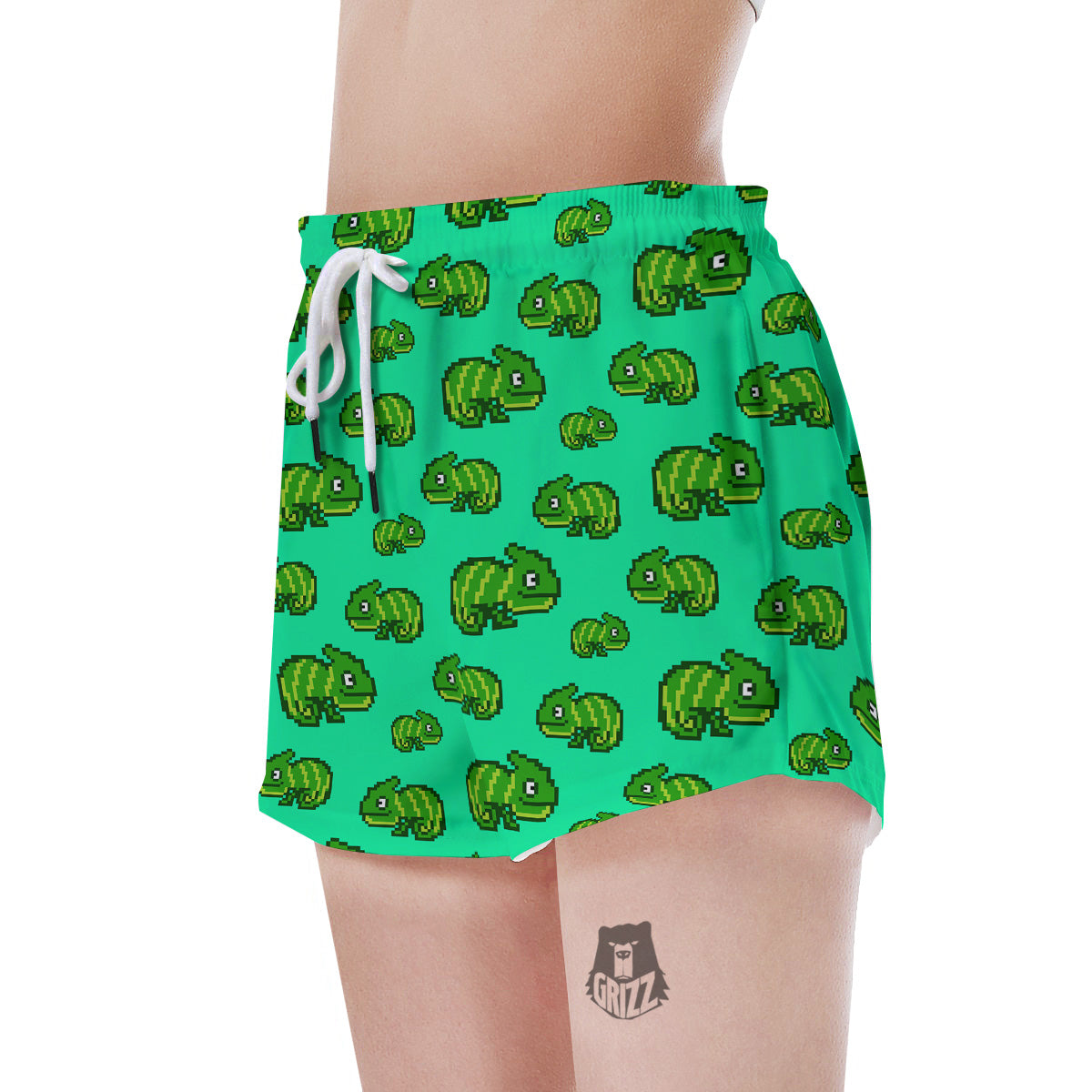 8 Bit Pixel Green Chameleons Print Pattern Women's Shorts-grizzshop