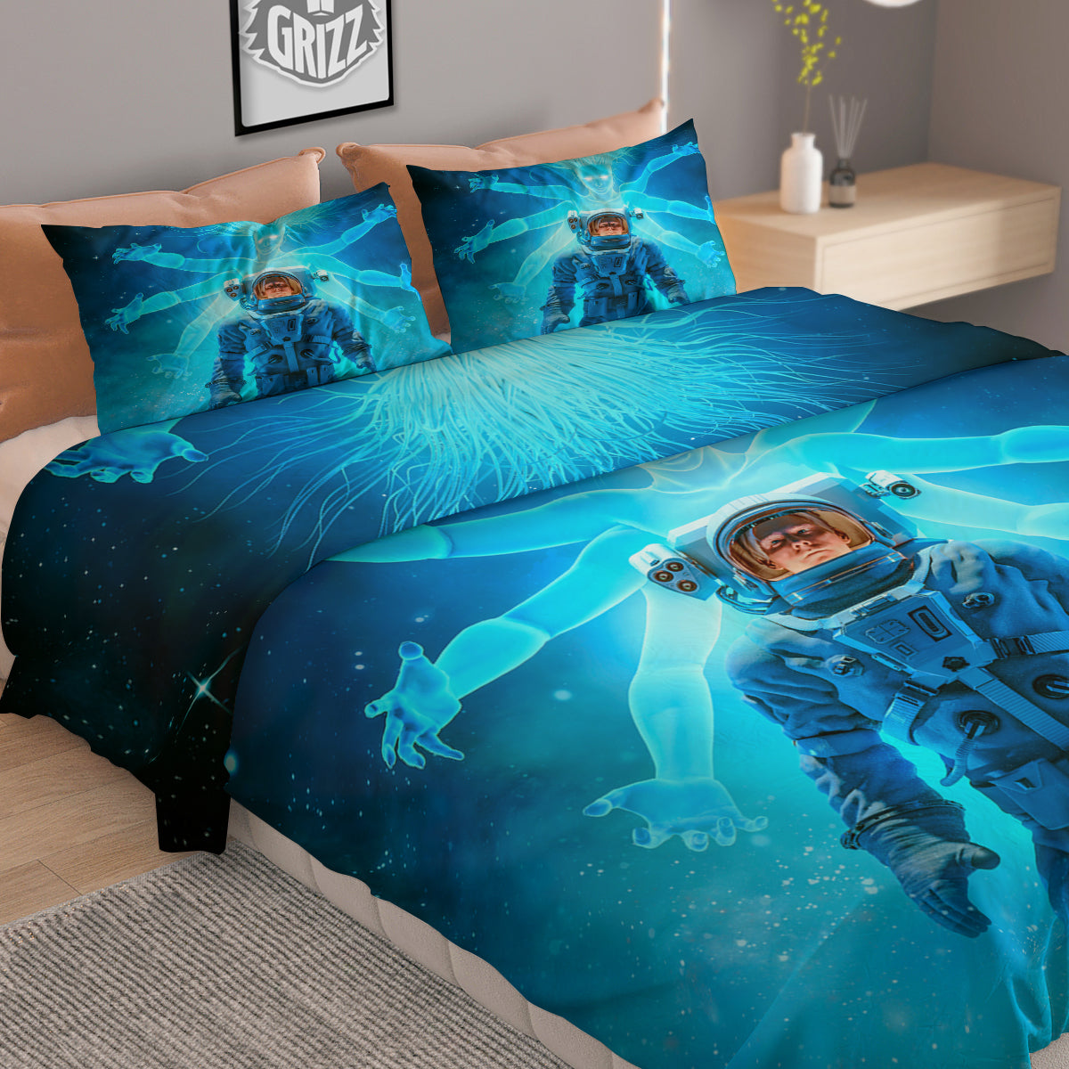 Astronaut And Female Alien Print Duvet Cover Bedding Set