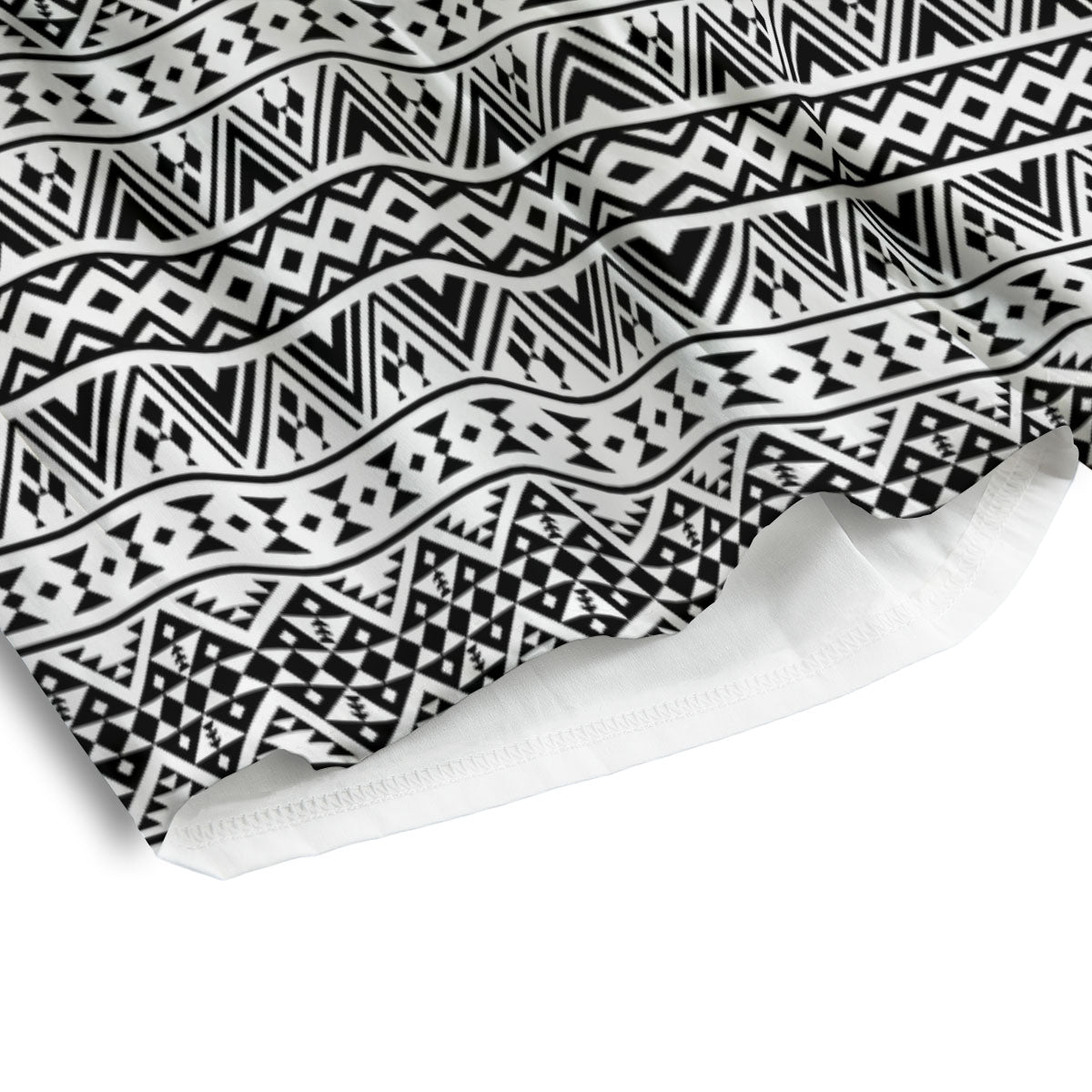 Aztec Texture White And Black Print Pattern Men's Athletic Shorts