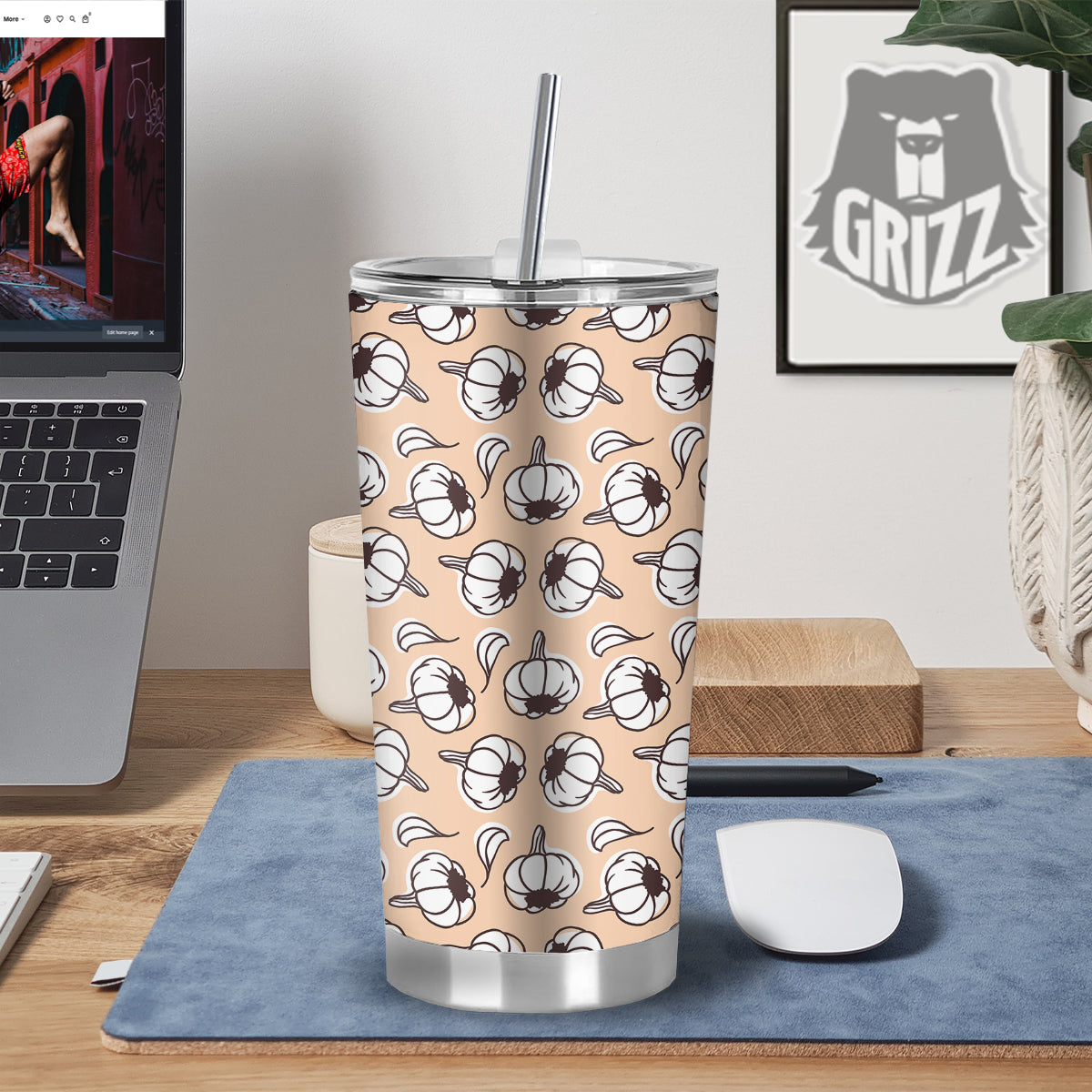 Beige Garlic Print Pattern Tumbler-grizzshop