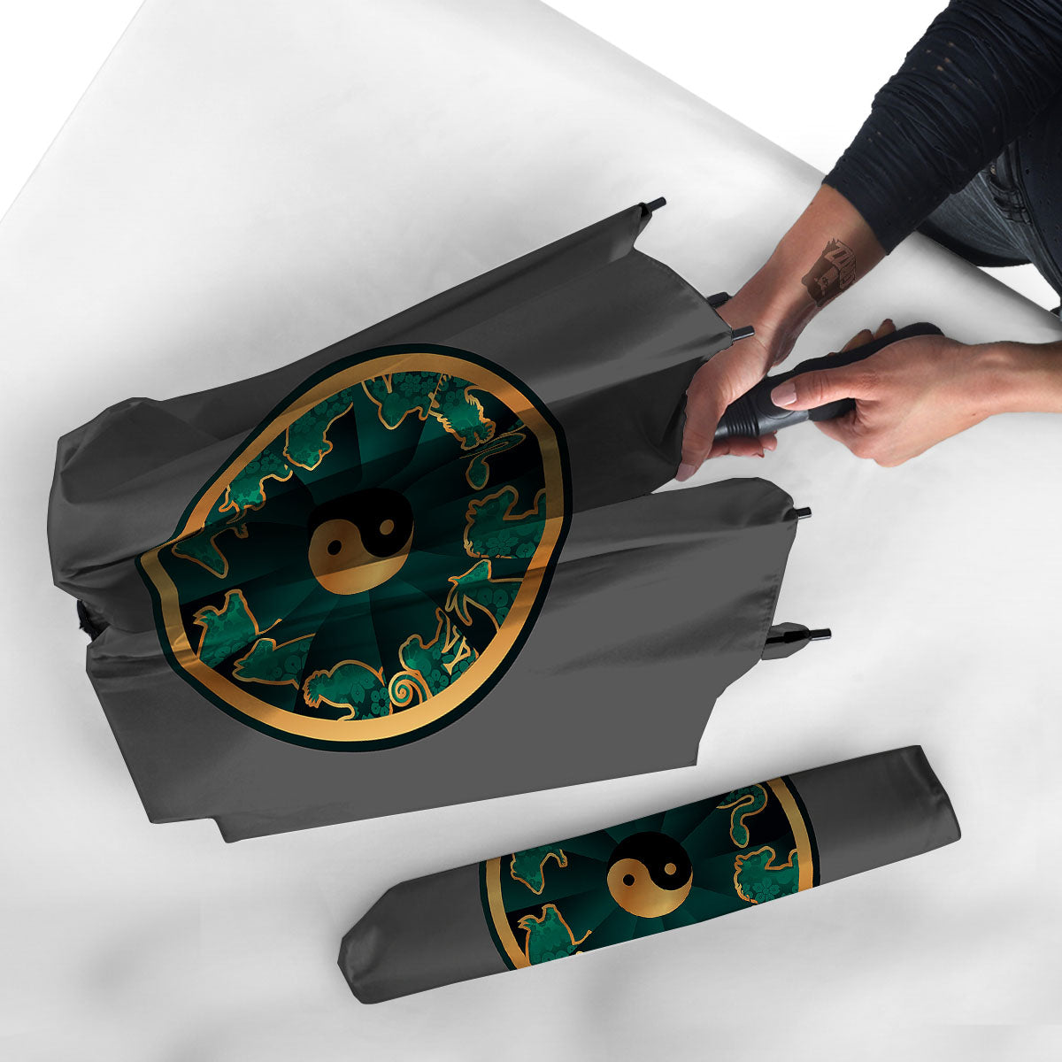 Chinese Zodiac Gold And Green Print Umbrella-grizzshop