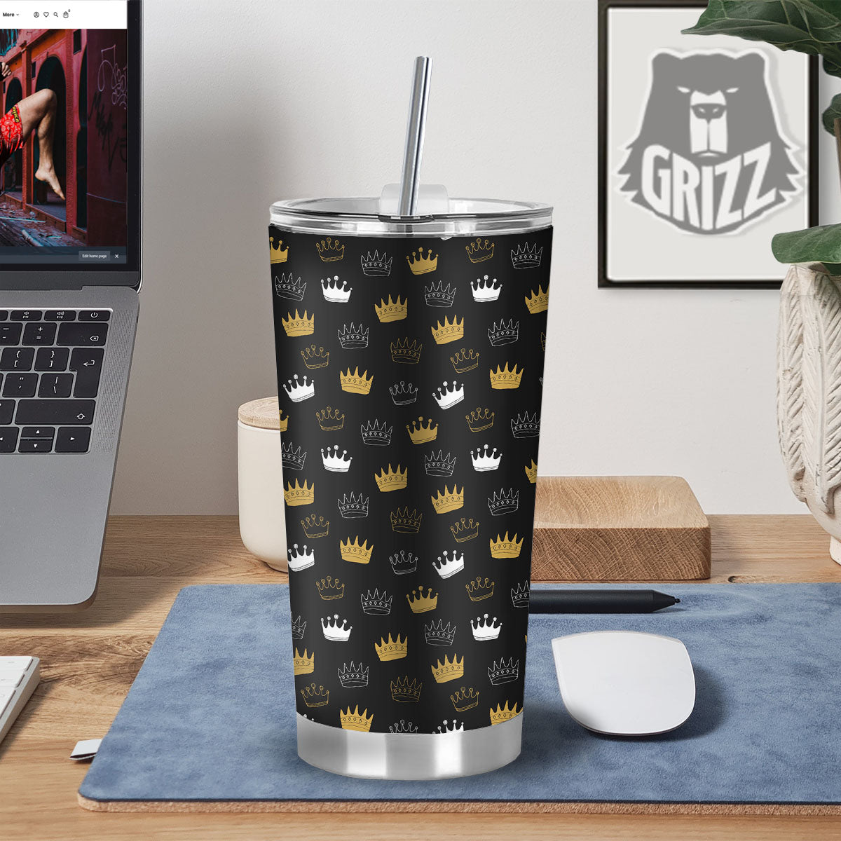 Crown Doodle Print Pattern Tumbler-grizzshop