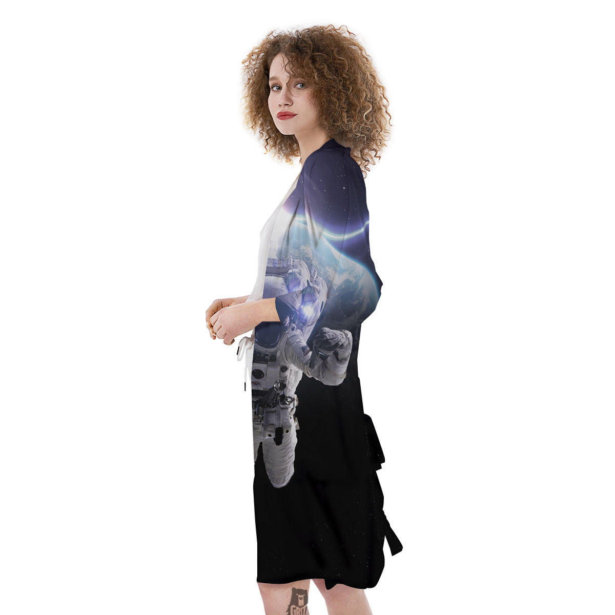 Floating Astronaut In Outer Space Print Kimono-grizzshop