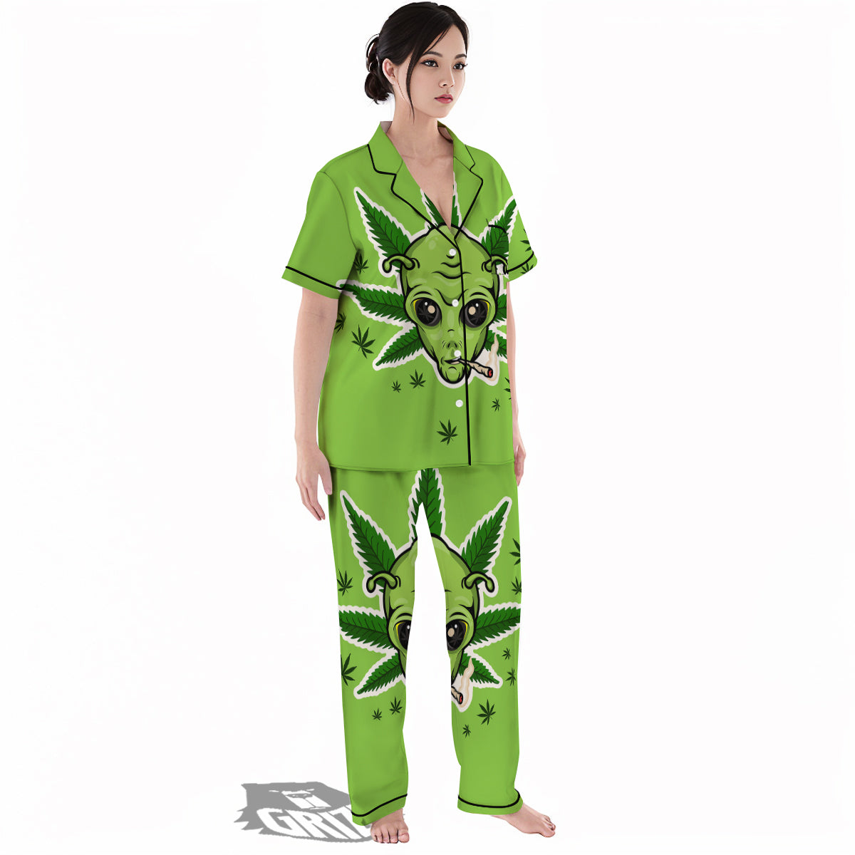 Green Alien Smoking Print Women's Pajamas Set-grizzshop