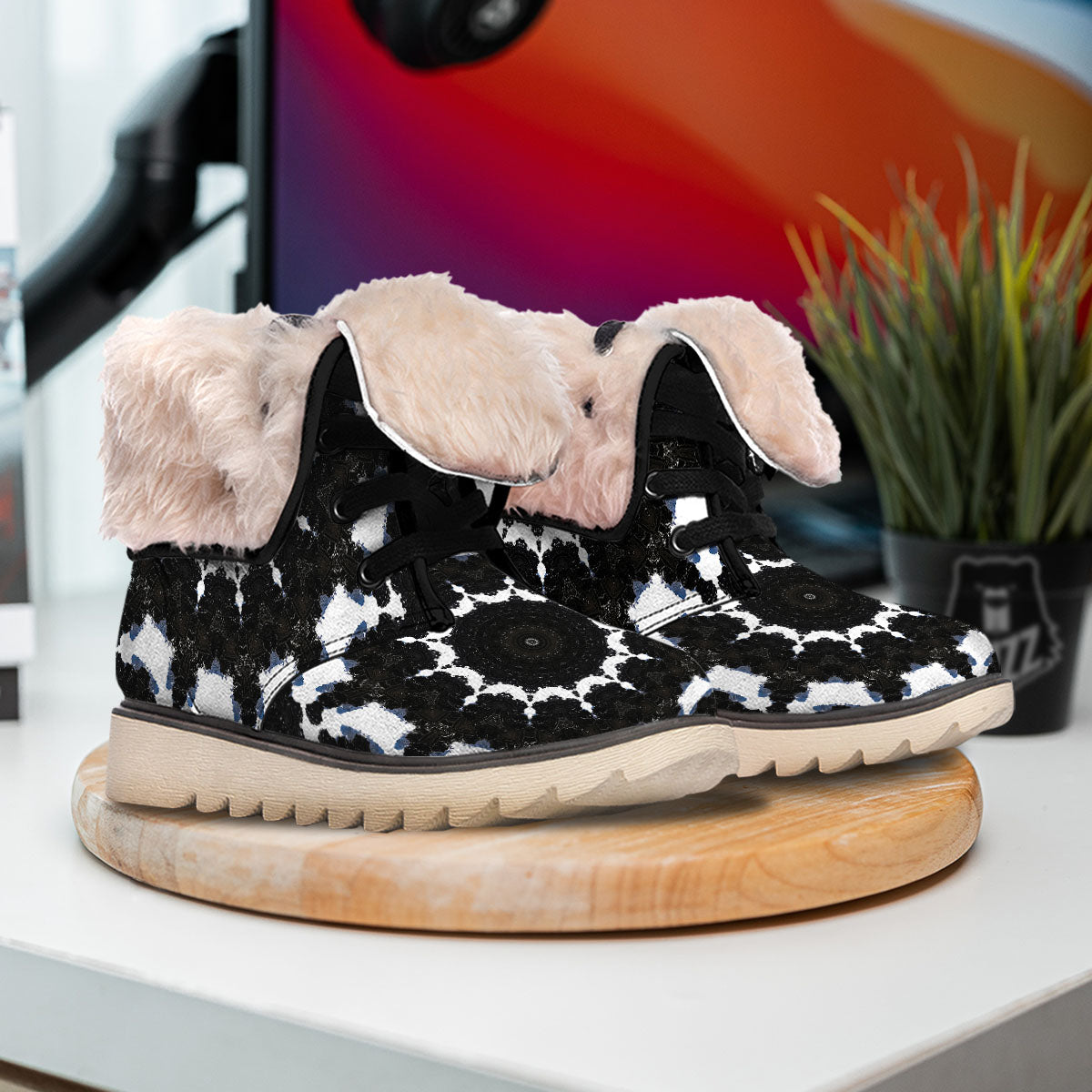 Kaleidoscope White And Black Print Snow Boots-grizzshop