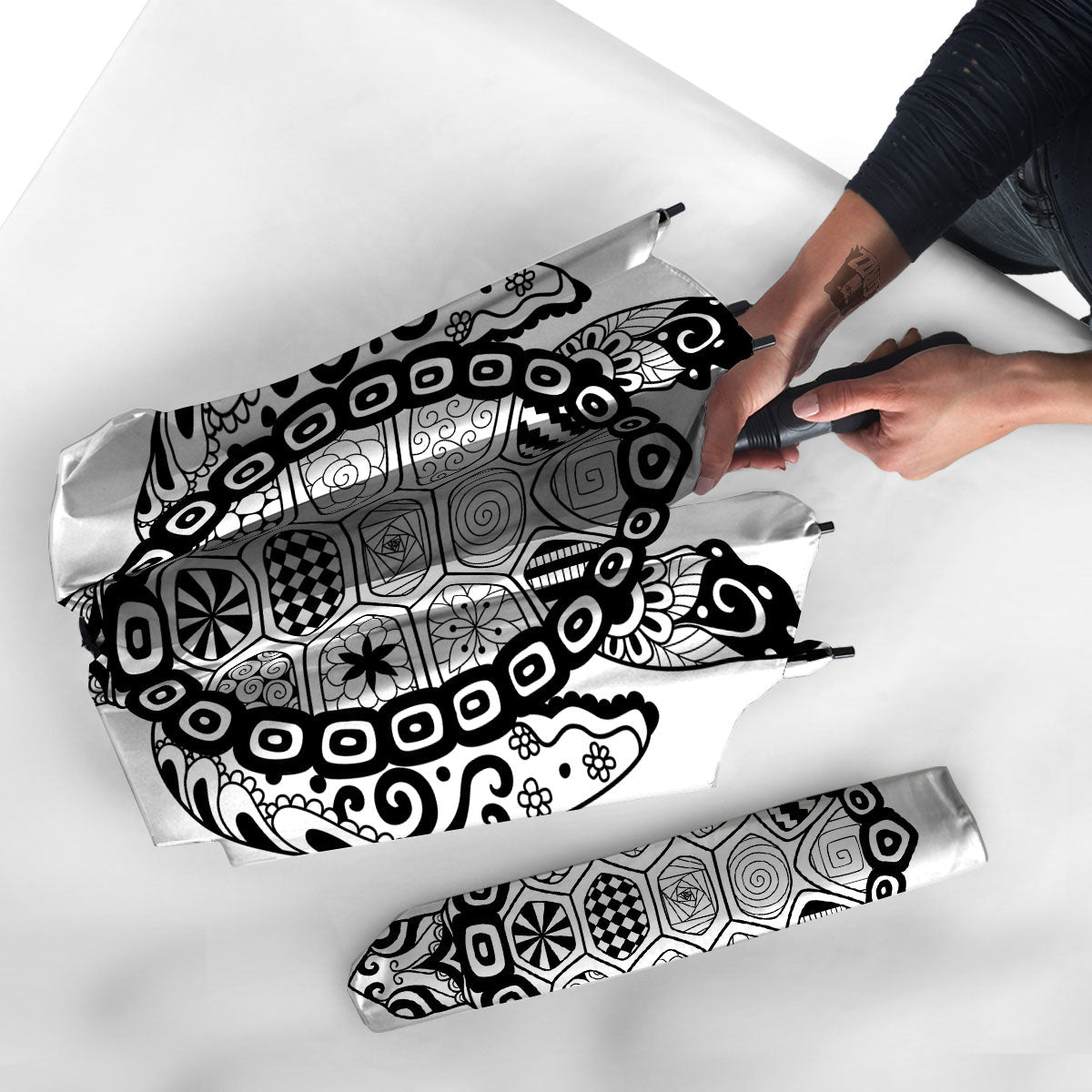 Maori Sea Turtle White And Black Print Umbrella-grizzshop