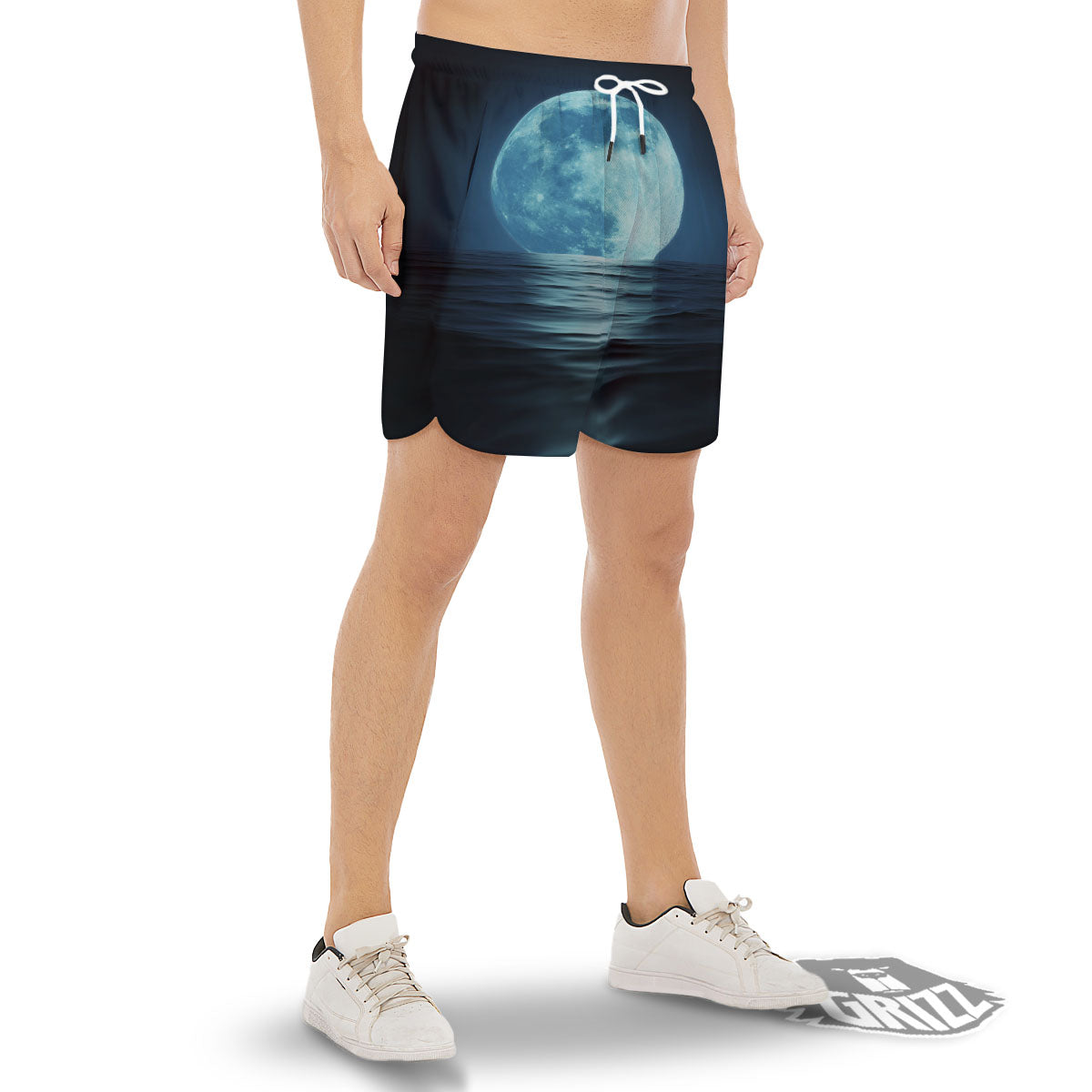 Moonlight And The Sea Print Men's Gym Shorts-grizzshop