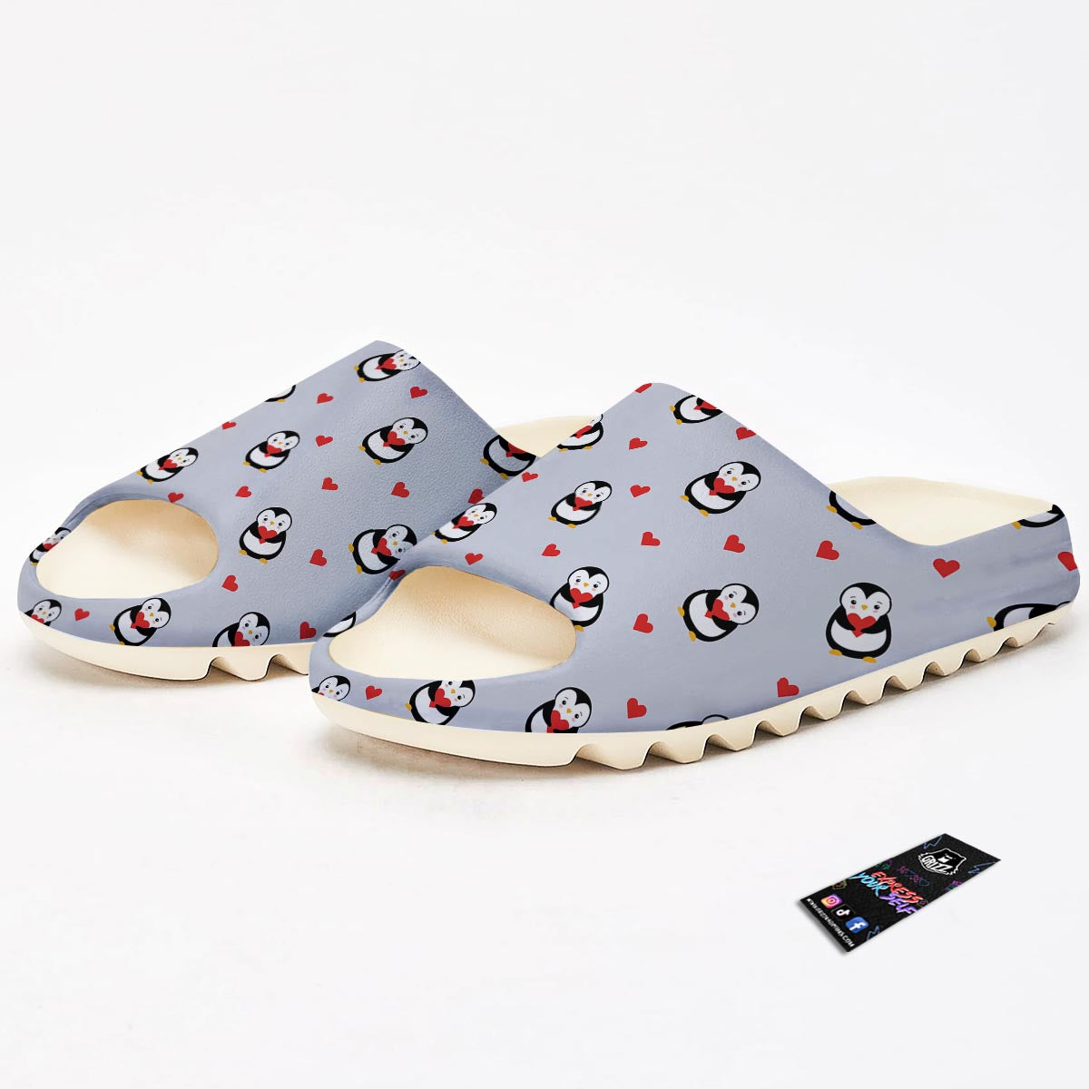 Penguin And Red Heart Print Pattern Sandals-grizzshop