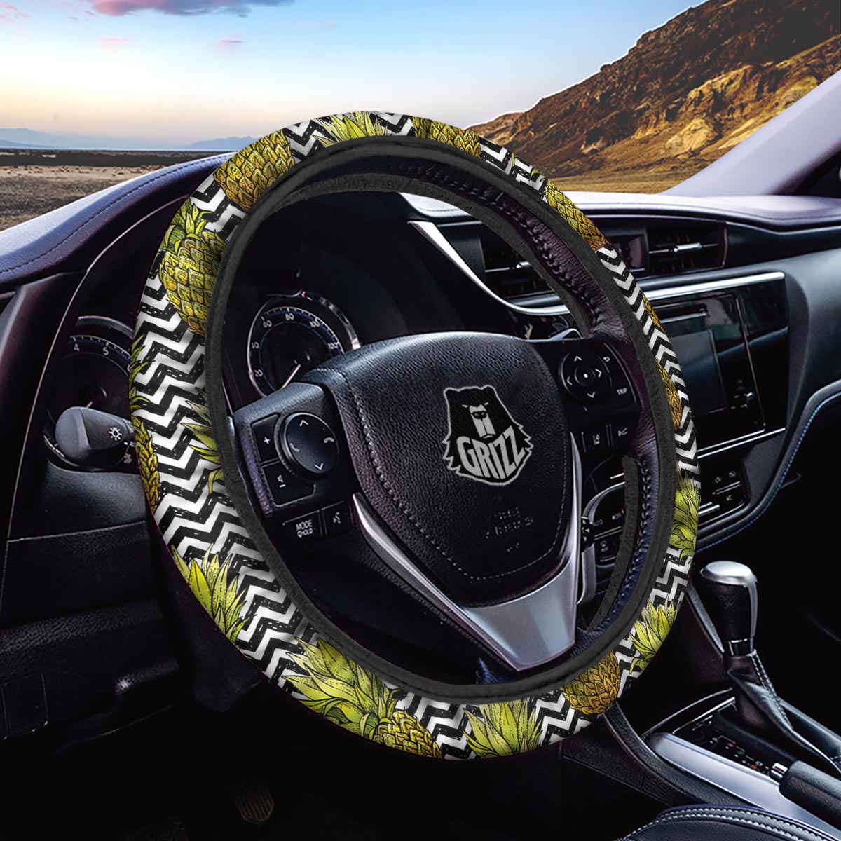 Pineapple White Zig Zag Print Pattern Car Steering Wheel Cover-grizzshop