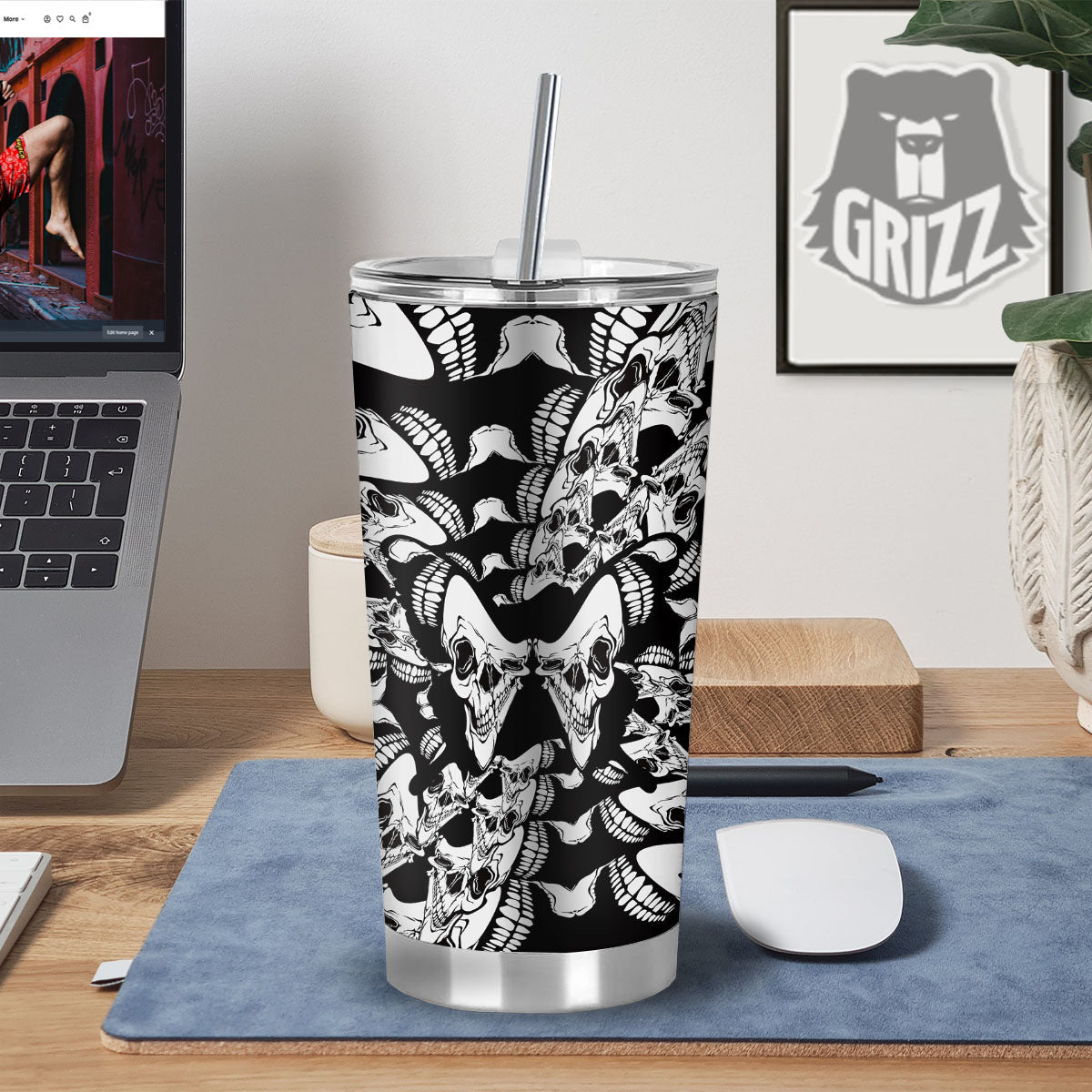 Psychedelic Black And White Skull Print Tumbler-grizzshop