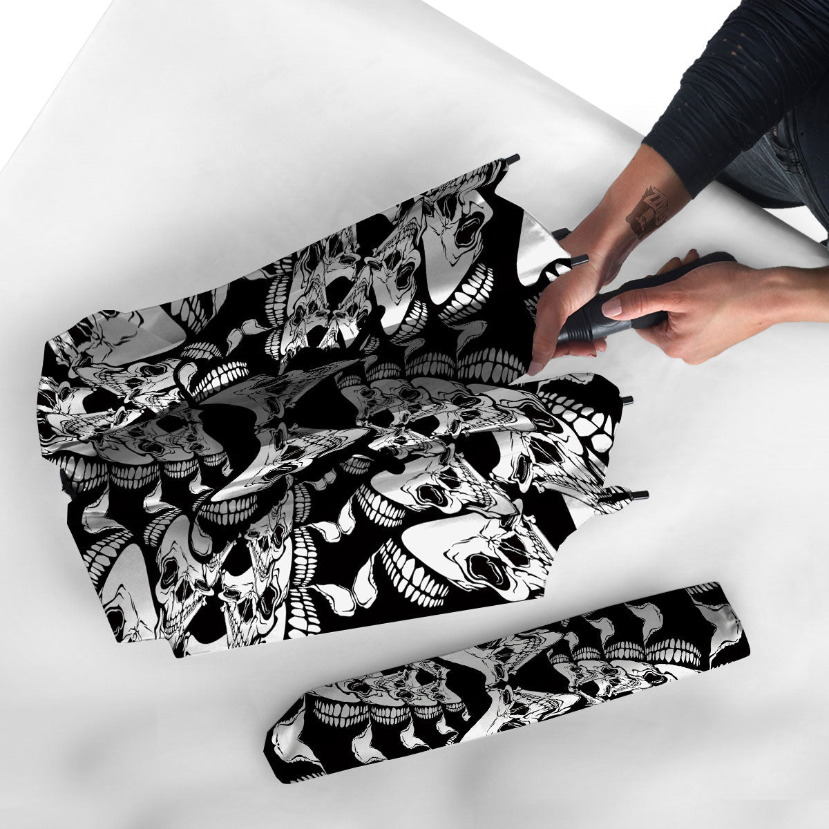 Psychedelic Black And White Skull Print Umbrella-grizzshop