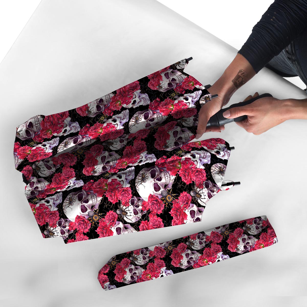 Skull And Rose Print Pattern Umbrella-grizzshop