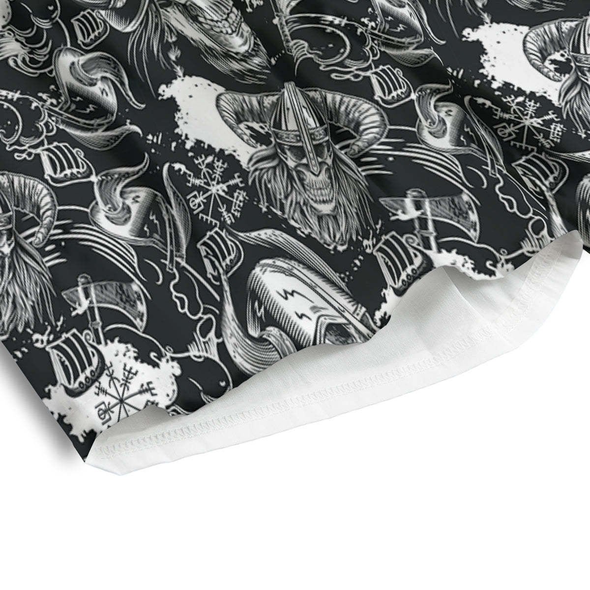 Skulls in Viking Helmets Print Pattern Men's Athletic Shorts