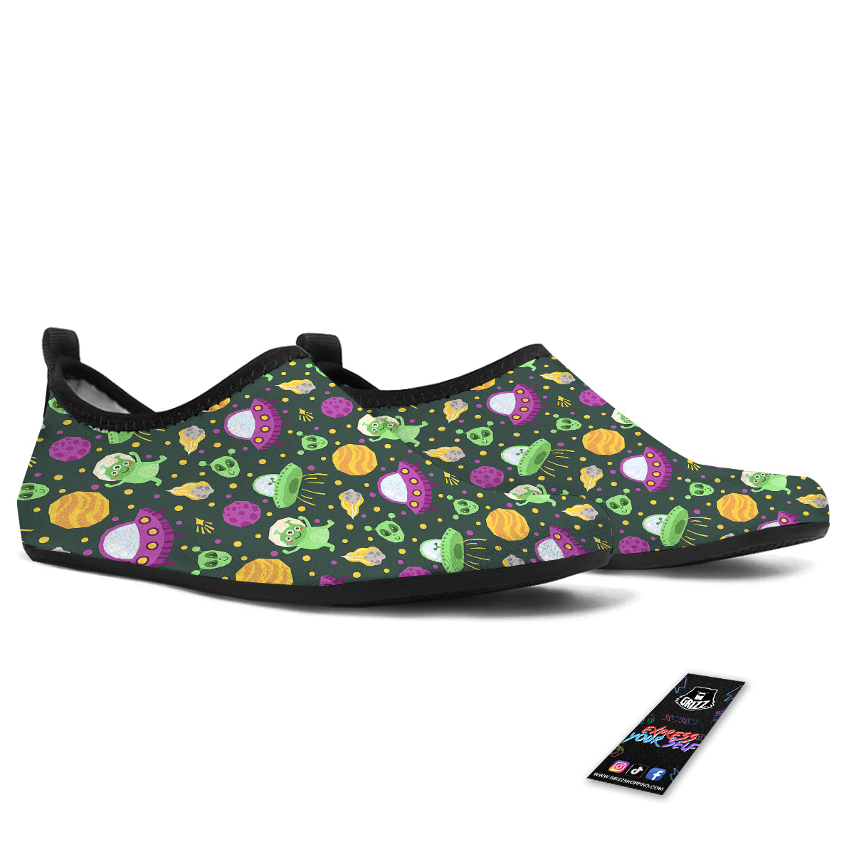 UFO Little Green Alien Print Pattern Water Shoes-grizzshop