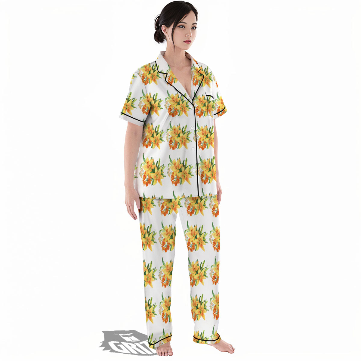 Yellow Lily Watercolor Print Pattern Women's Pajamas Set-grizzshop