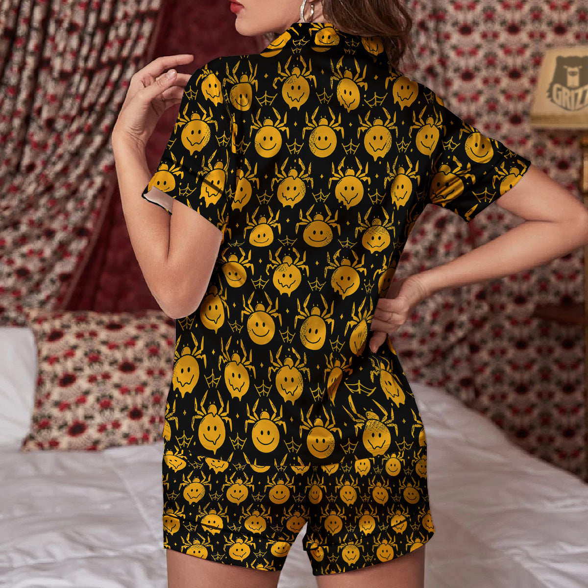 Yellow Spider Psychedelic Melt Print Pattern Women Silk Pajamas-grizzshop