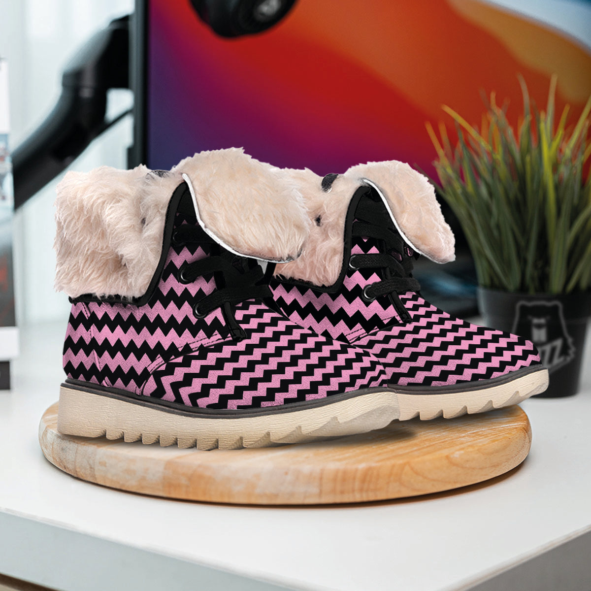 Zigzag Black And Pink Print Pattern Snow Boots-grizzshop