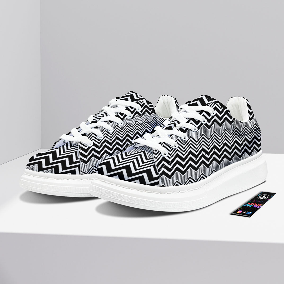 Zigzag White And Black Print Pattern Platform Shoes-grizzshop