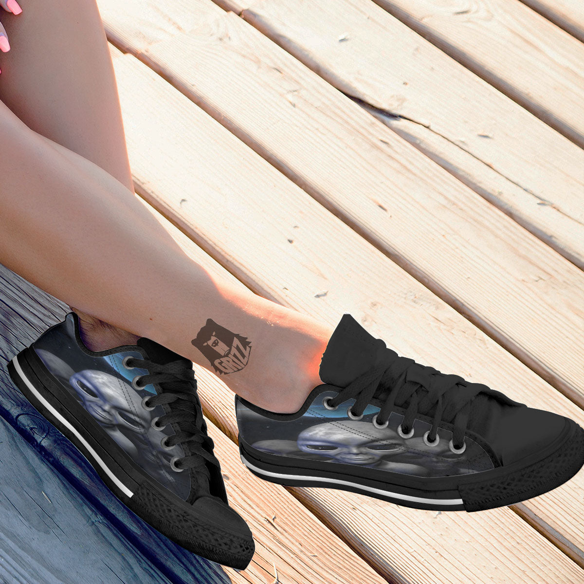 3D Grey Alien Print Black Low Top Shoes-grizzshop