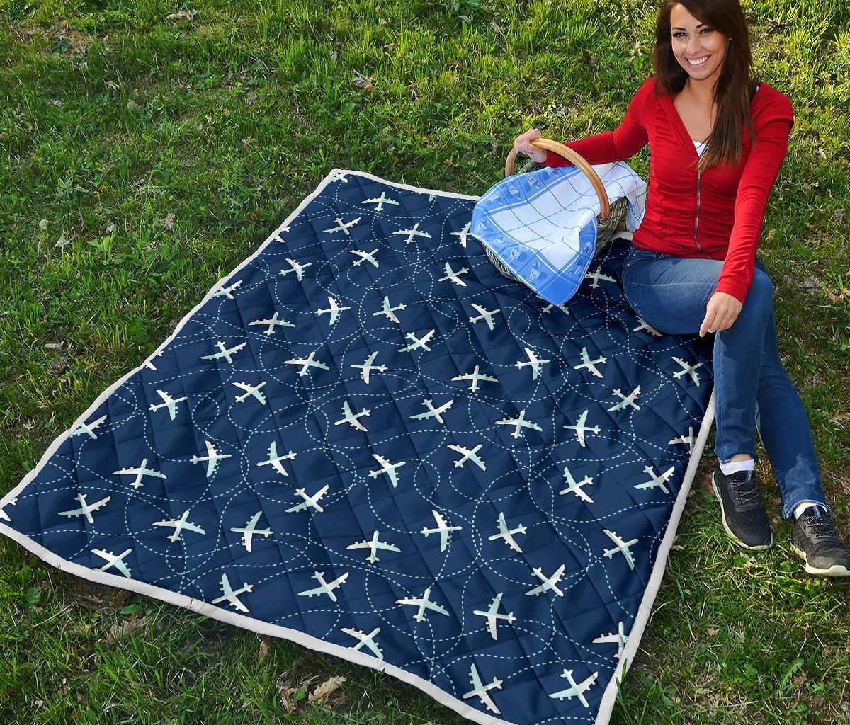 Airplane Print Pattern Quilt-grizzshop