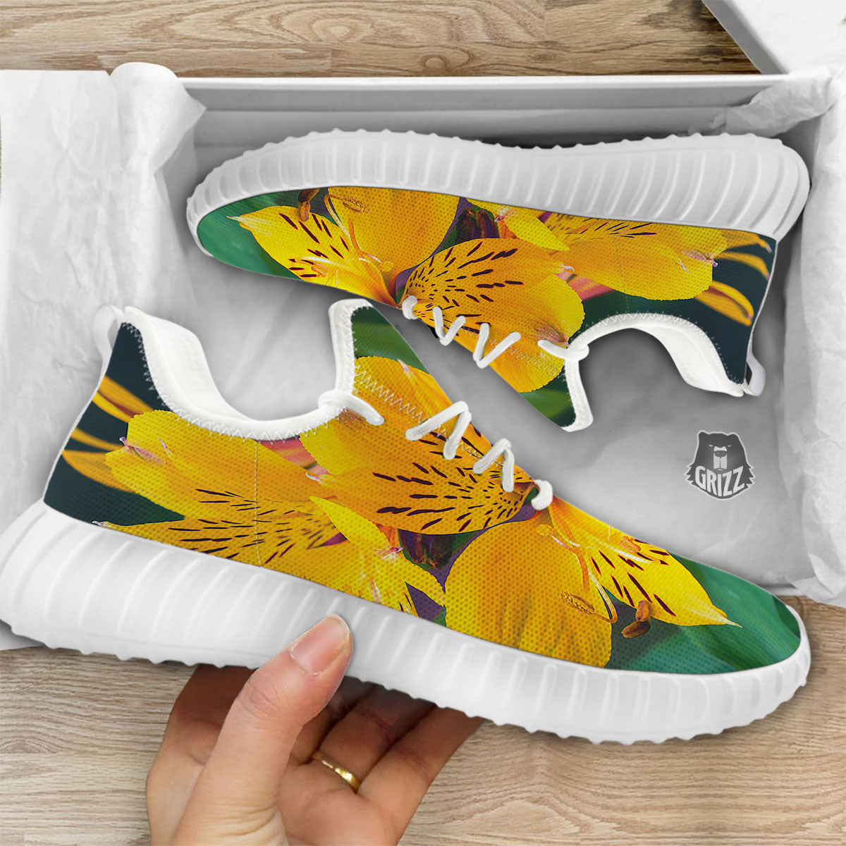 Alstroemeria Yellow Print White Walking Shoes-grizzshop