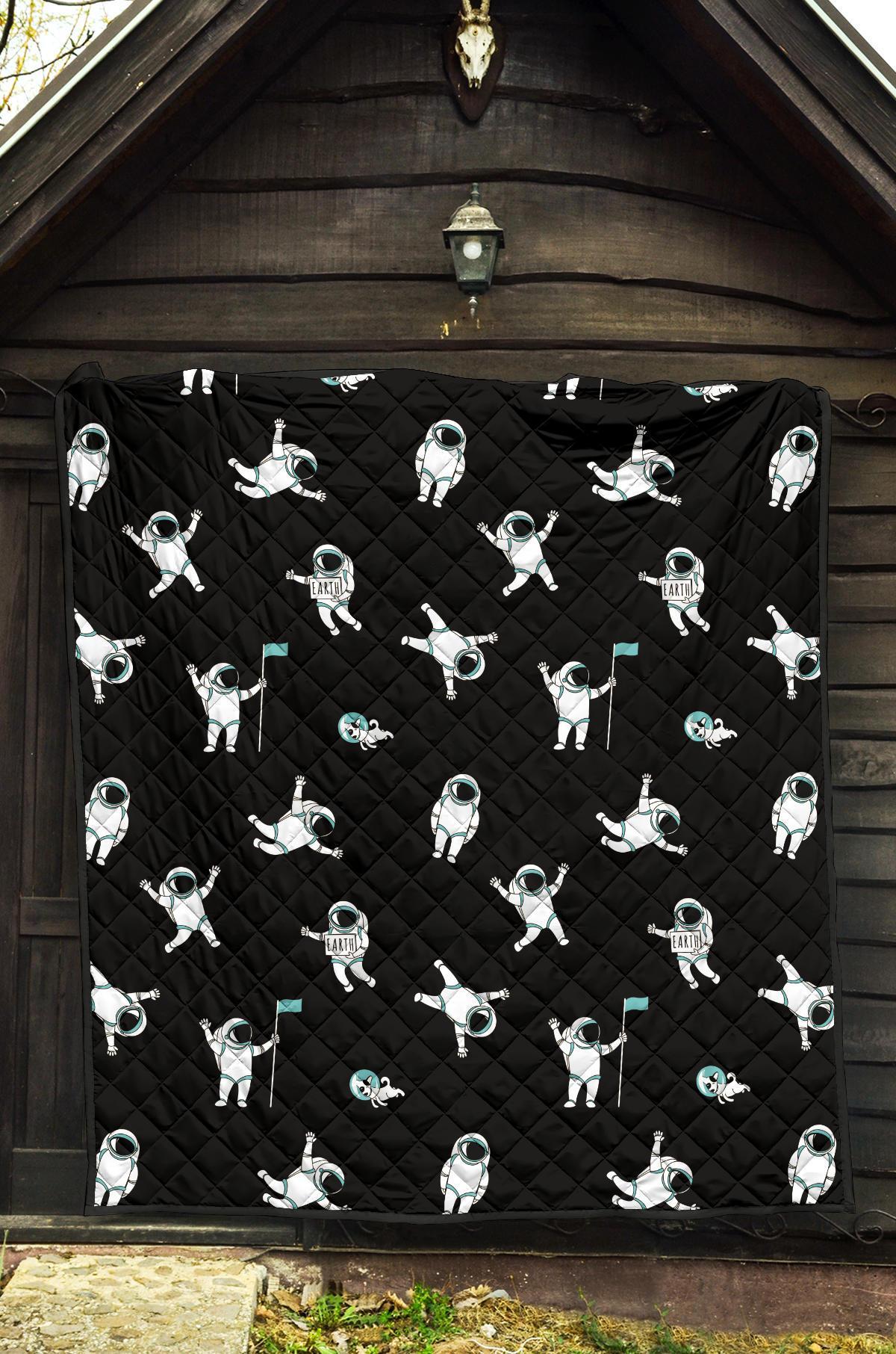 Astronaut Print Pattern Quilt-grizzshop