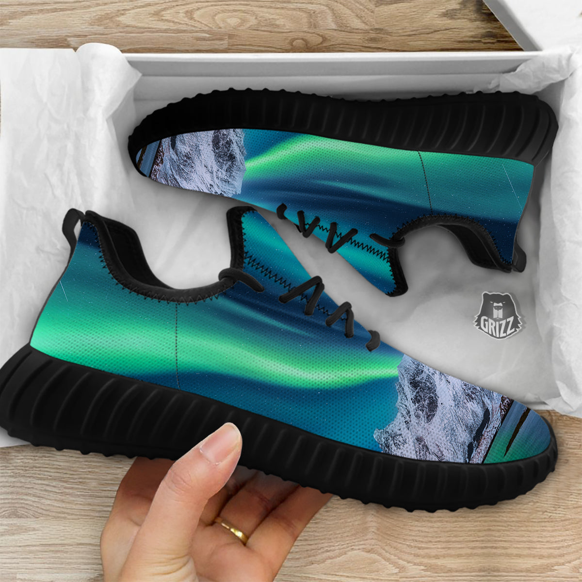 Aurora Green Northern Lights Print Black Walking Shoes-grizzshop