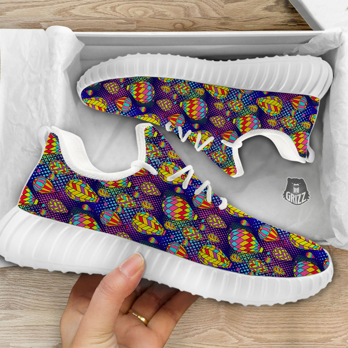Balloon Air Retro Print Pattern White Walking Shoes-grizzshop