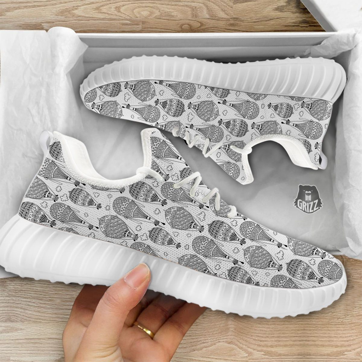 Balloon White And Black Print Pattern White Walking Shoes-grizzshop