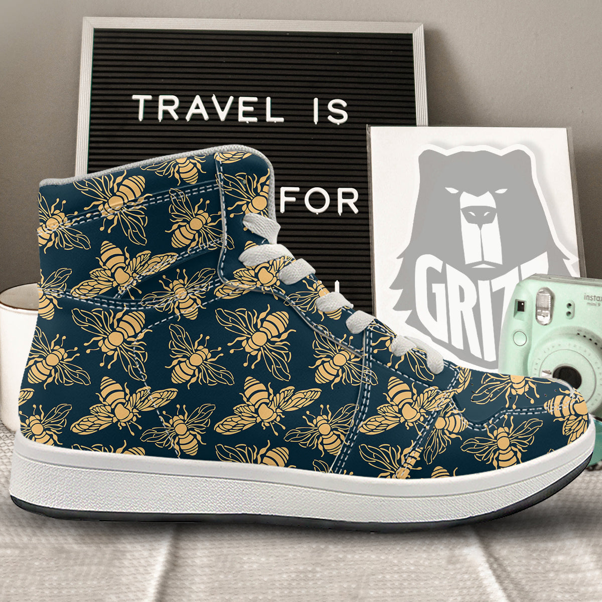 Bee Vintage Print Pattern High Top Sneakers-grizzshop