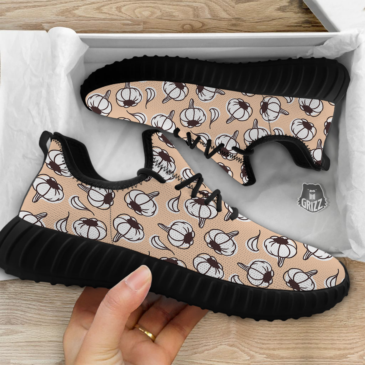 Beige Garlic Print Pattern Black Walking Shoes-grizzshop