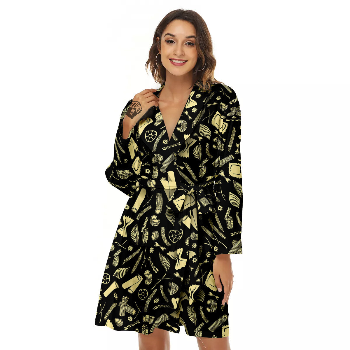 Black And Beige Macaroni Print Pattern Women's Robe-grizzshop