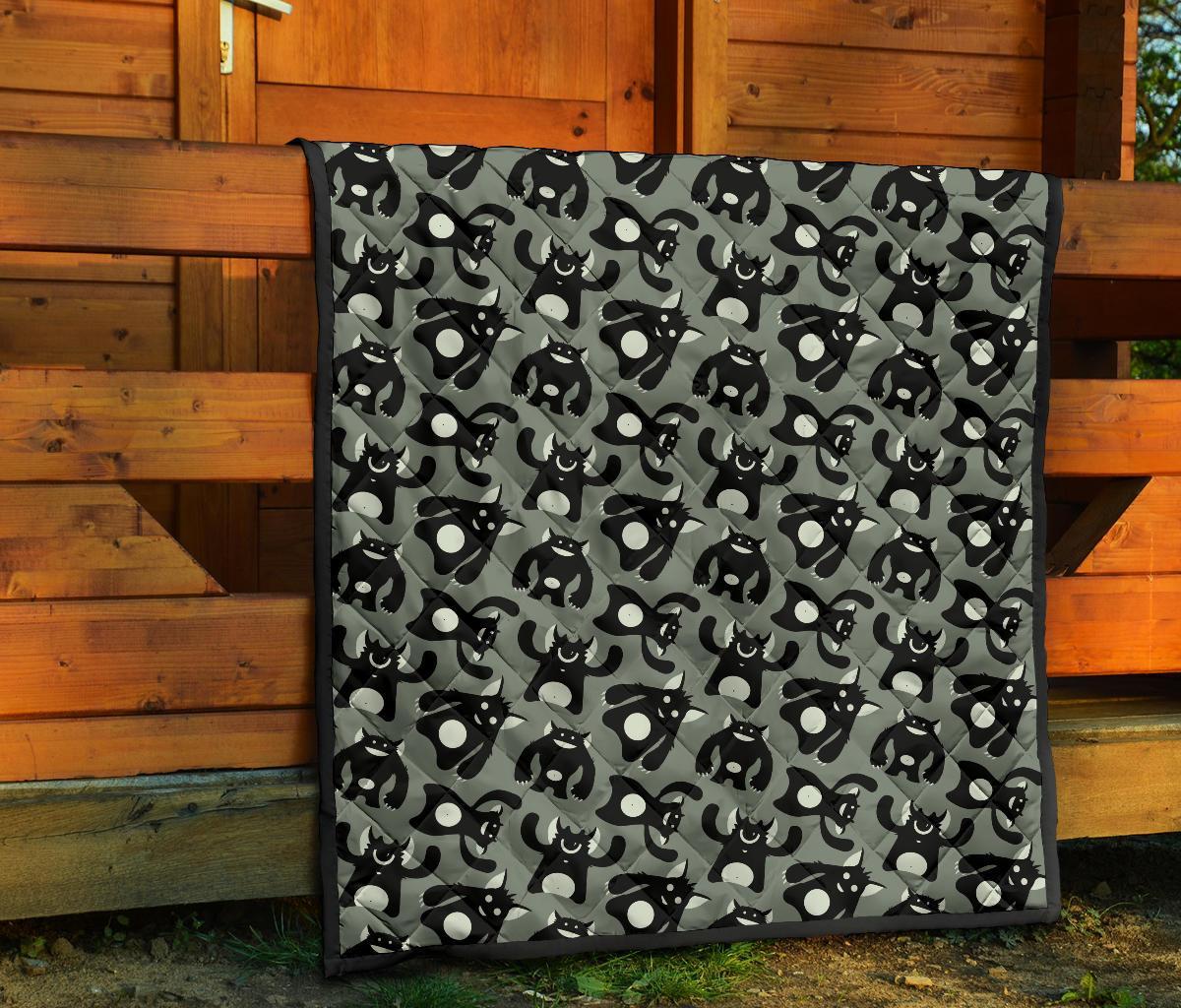 Black Bigfoot Pattern Print Quilt-grizzshop