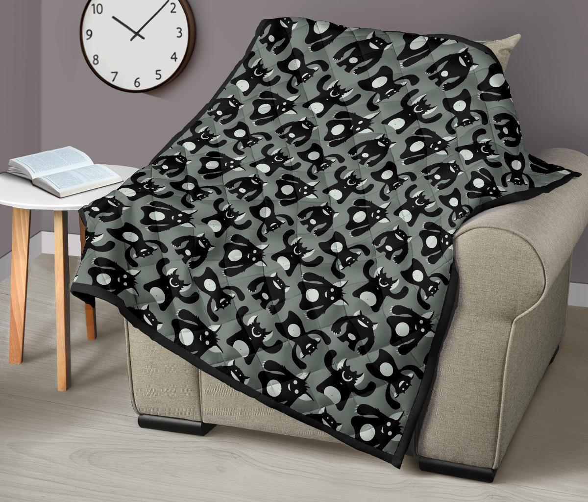 Black Bigfoot Pattern Print Quilt-grizzshop