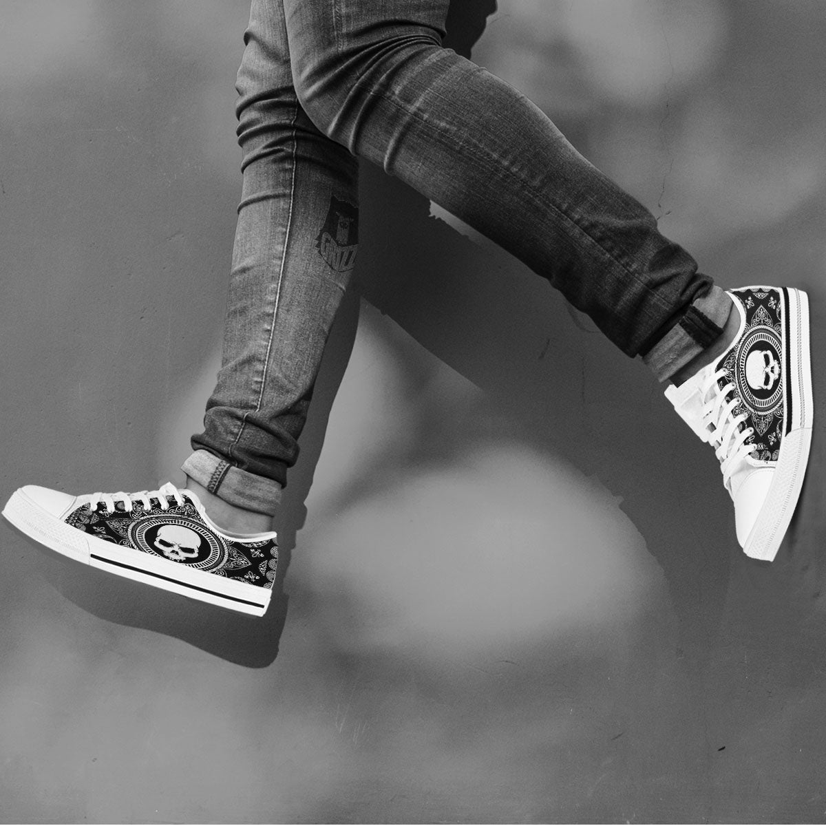 Black Skull Bandana Print White Low Top Shoes-grizzshop
