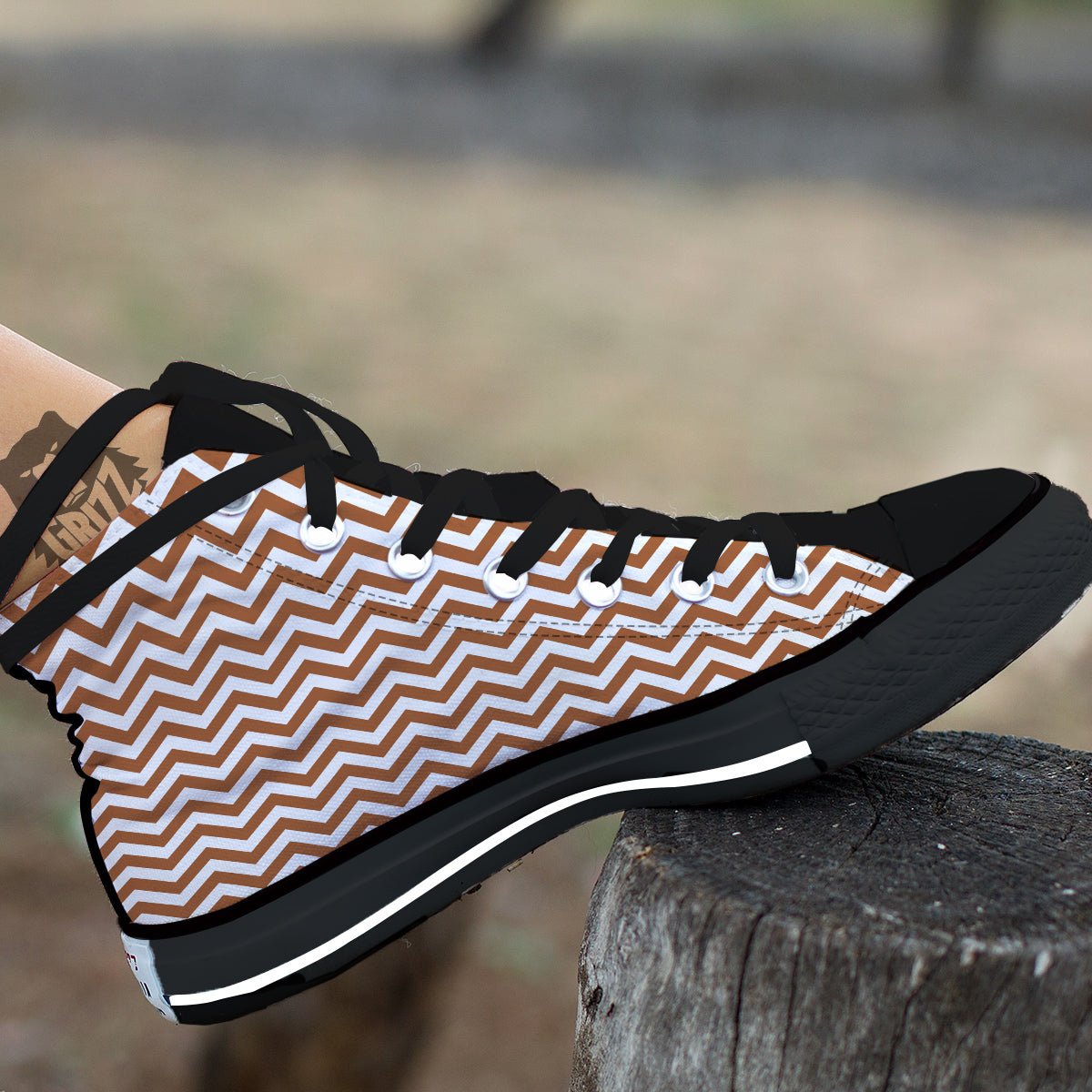 Bronze Zigzag Print Pattern Black High Top Shoes-grizzshop