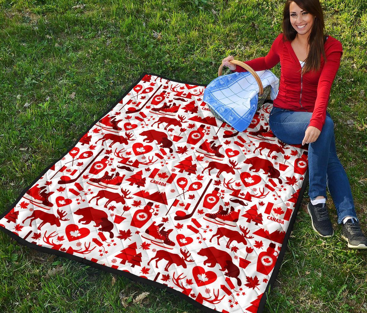 Canada Love Pattern Print Quilt-grizzshop