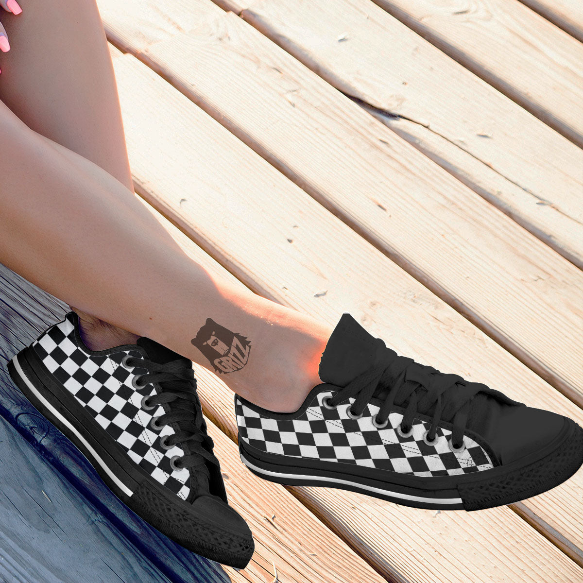 Checkered White And Black Print Pattern Black Low Top Shoes-grizzshop