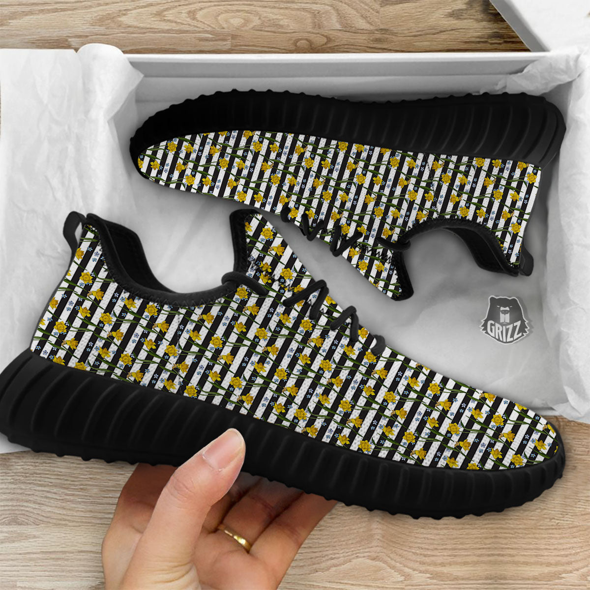 Daffodil Black Striped Print Pattern Black Walking Shoes-grizzshop