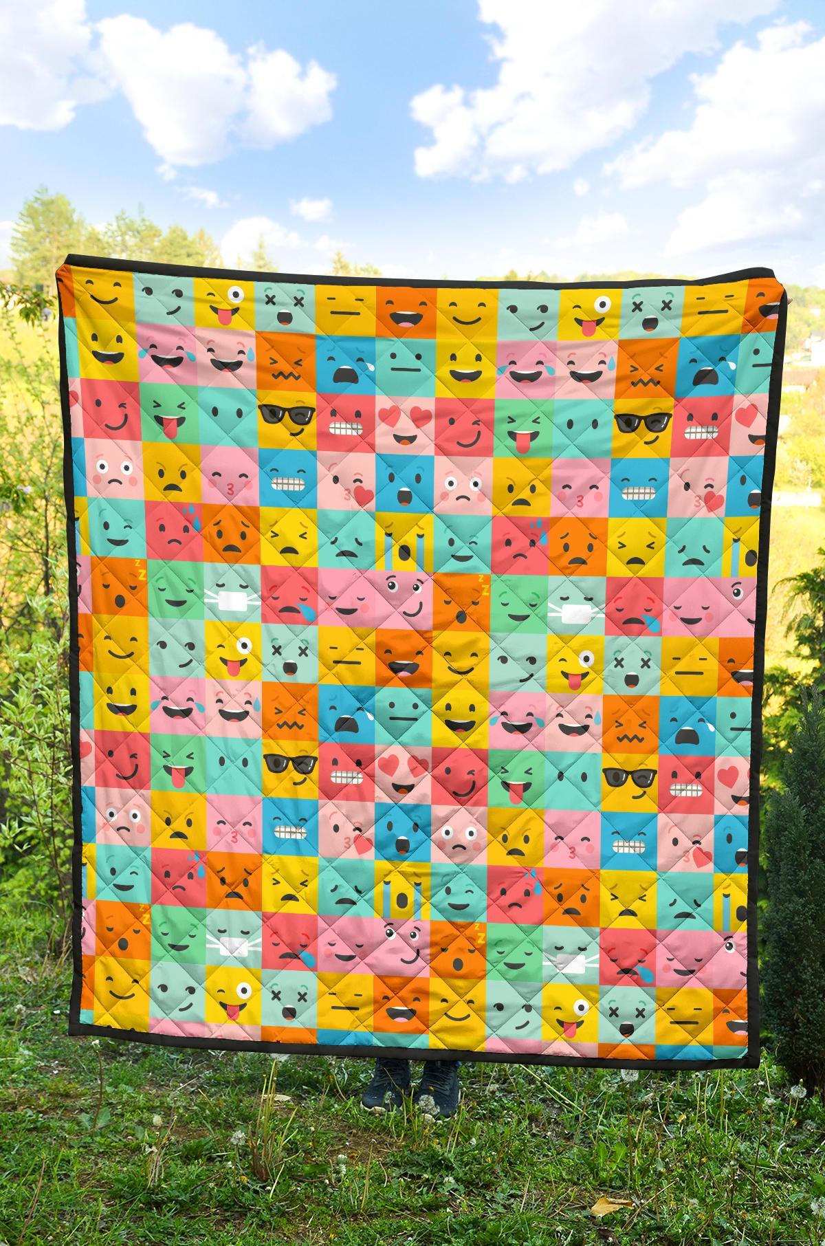 Emoji Pattern Print Quilt-grizzshop