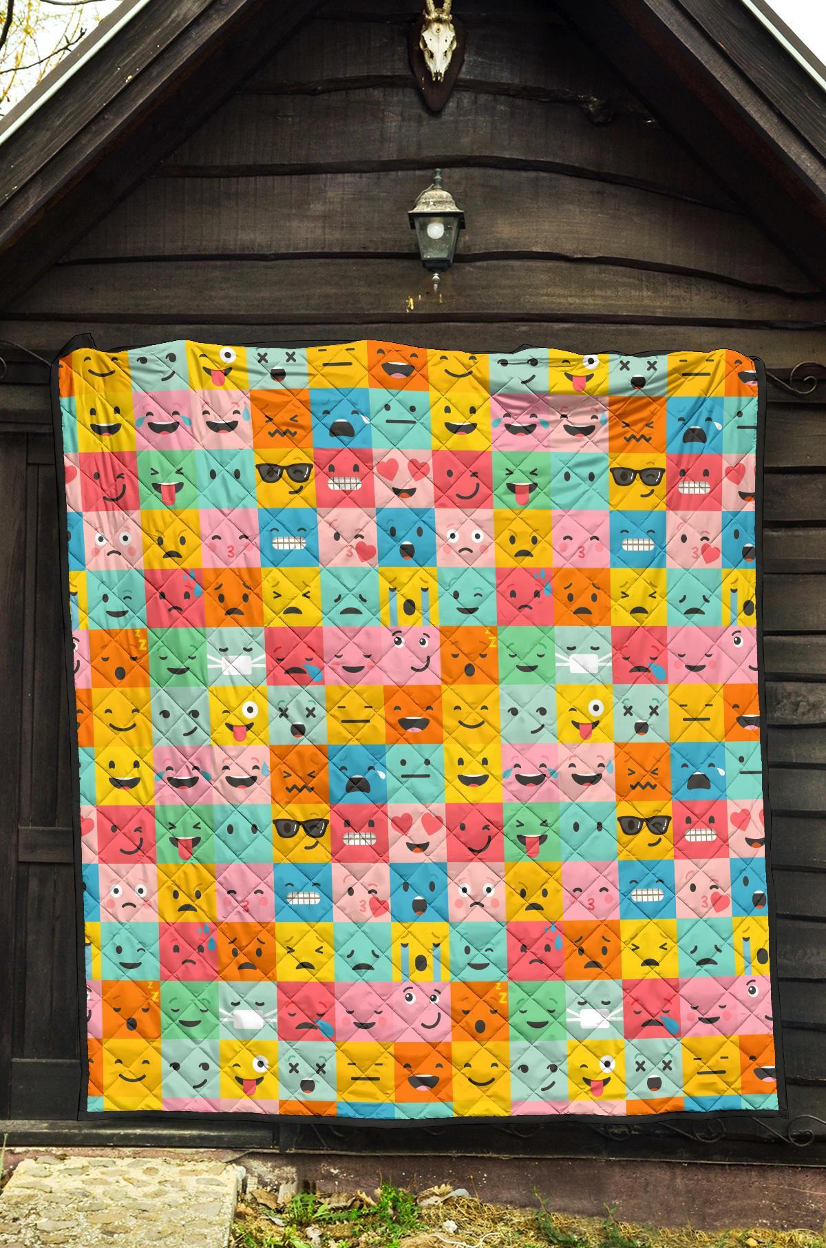 Emoji Pattern Print Quilt-grizzshop