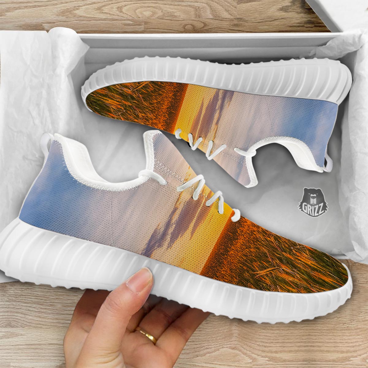Field Sunrise Print White Walking Shoes-grizzshop