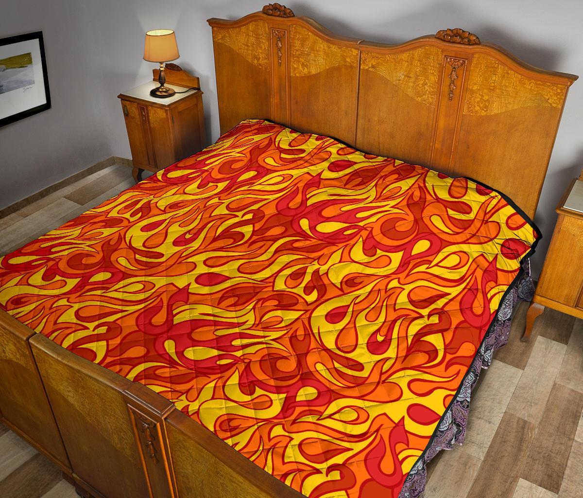 Flame Fire Print Pattern Quilt-grizzshop
