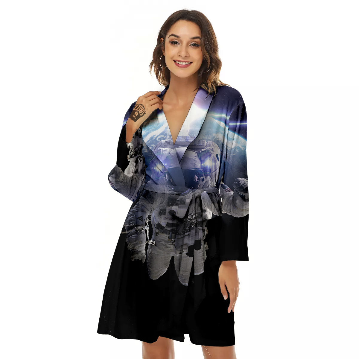 Floating Astronaut In Outer Space Print Women's Robe-grizzshop