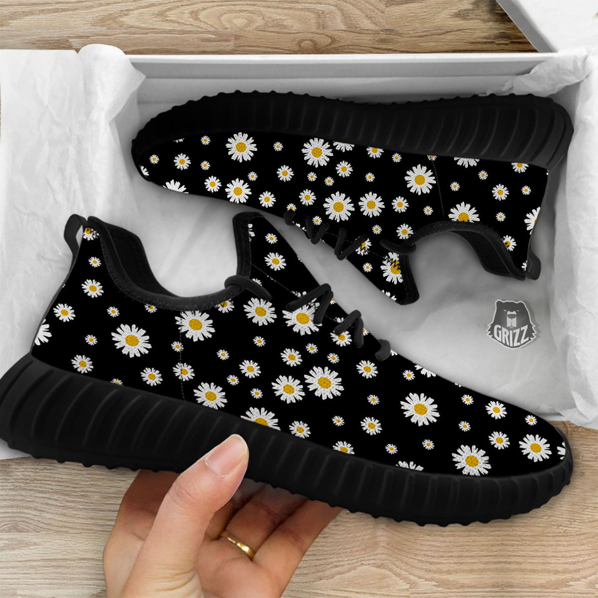Floral Black Daisy Print Pattern Black Walking Shoes-grizzshop