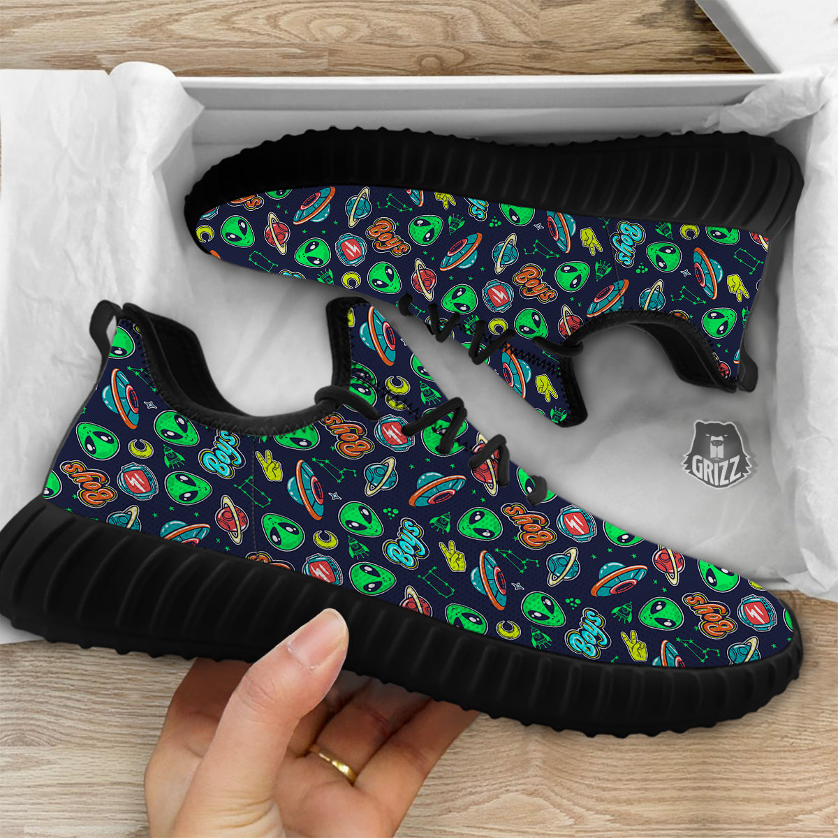 Geen Alien Ufo In Space Print Pattern Black Walking Shoes-grizzshop