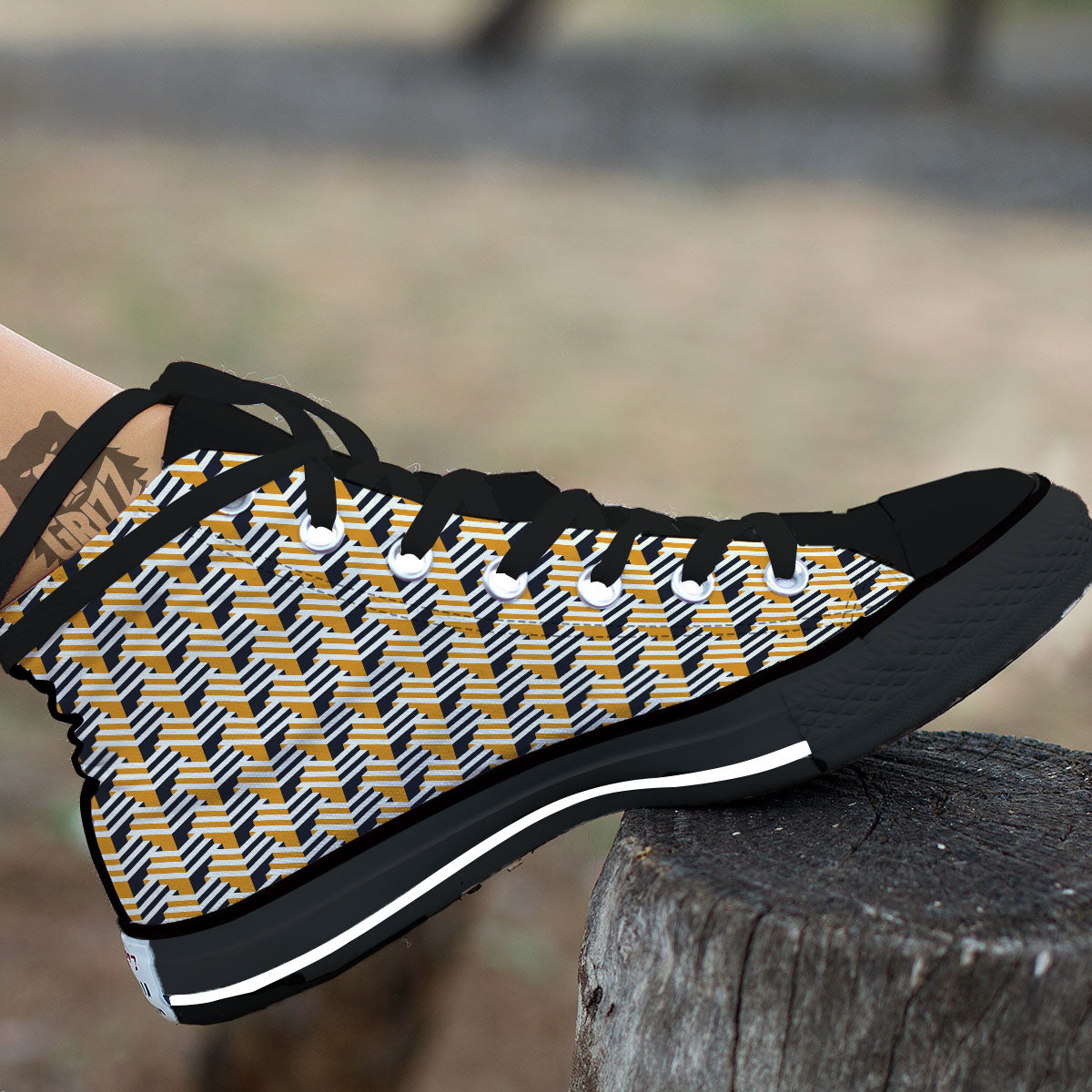 Geometric Isometric Print Pattern High Top Shoes-grizzshop