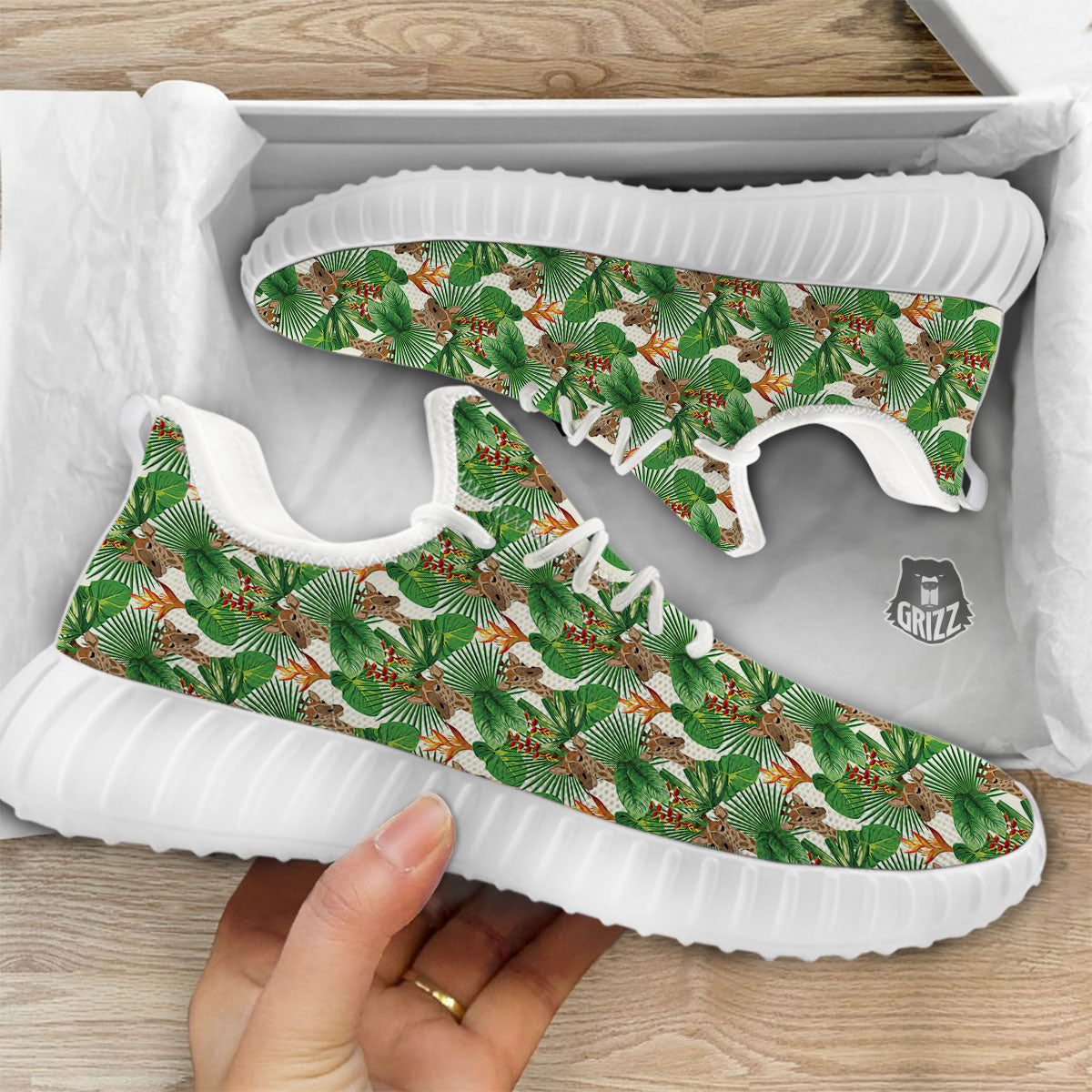 Giraffe Exotic Tropical Print Pattern White Walking Shoes-grizzshop