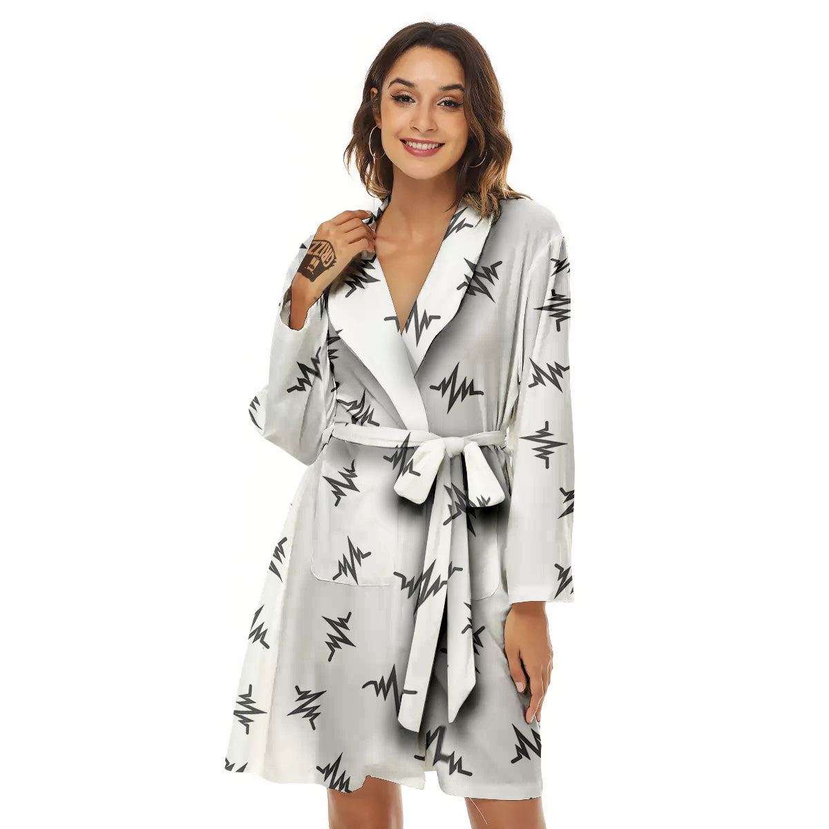 Heartbeat White And Black Print Pattern Women's Robe-grizzshop