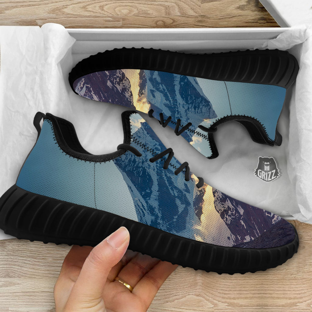 Himalayan Moutain Print Black Walking Shoes-grizzshop